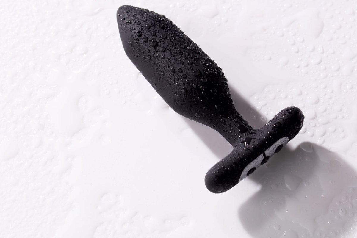 Onyx Vibrating Butt Plug - Je Joue - Black Anal Toys Je Joue