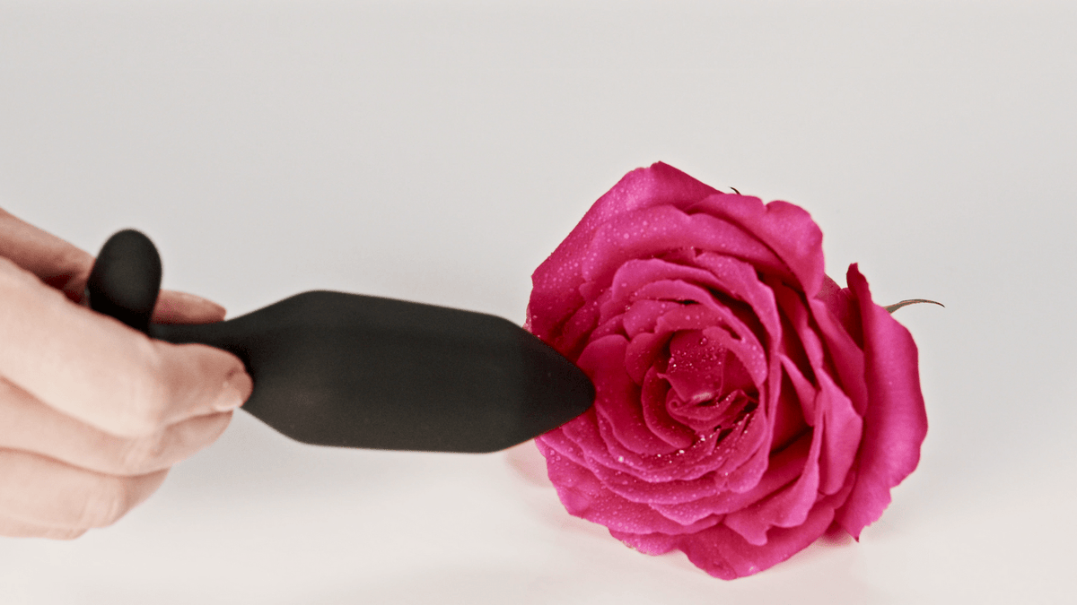 Onyx Vibrating Butt Plug - Je Joue - Black Anal Toys Je Joue